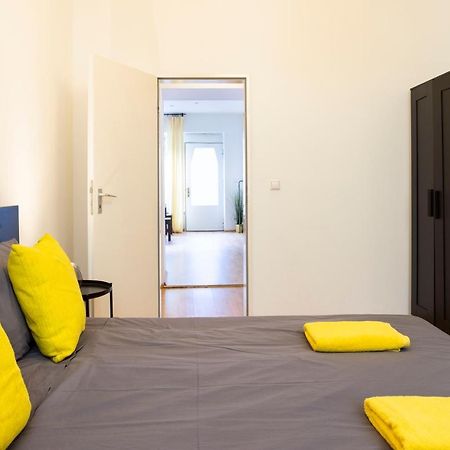 Cosy 2 Bedroom Apartment For 8 In Berlin Neukolln Exterior photo